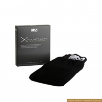 BLACK MAGIC EXFOLIATING MITTEN Each